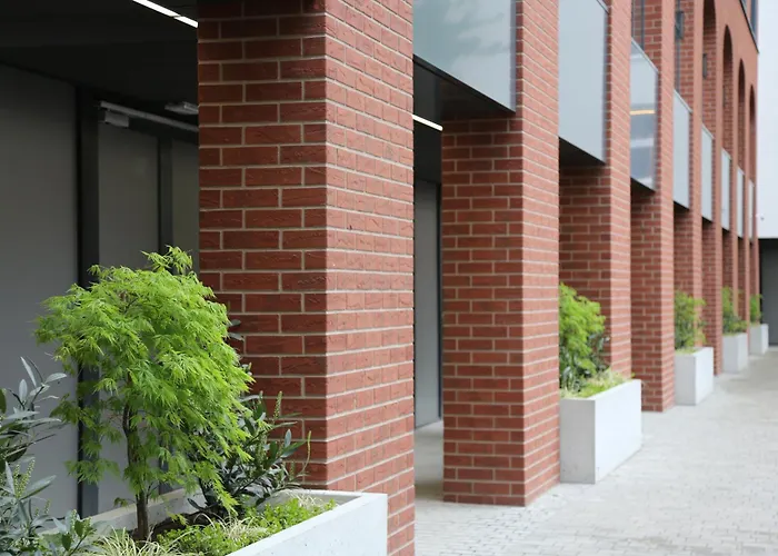 Daire Safari - Plac Wolnosci 6 *